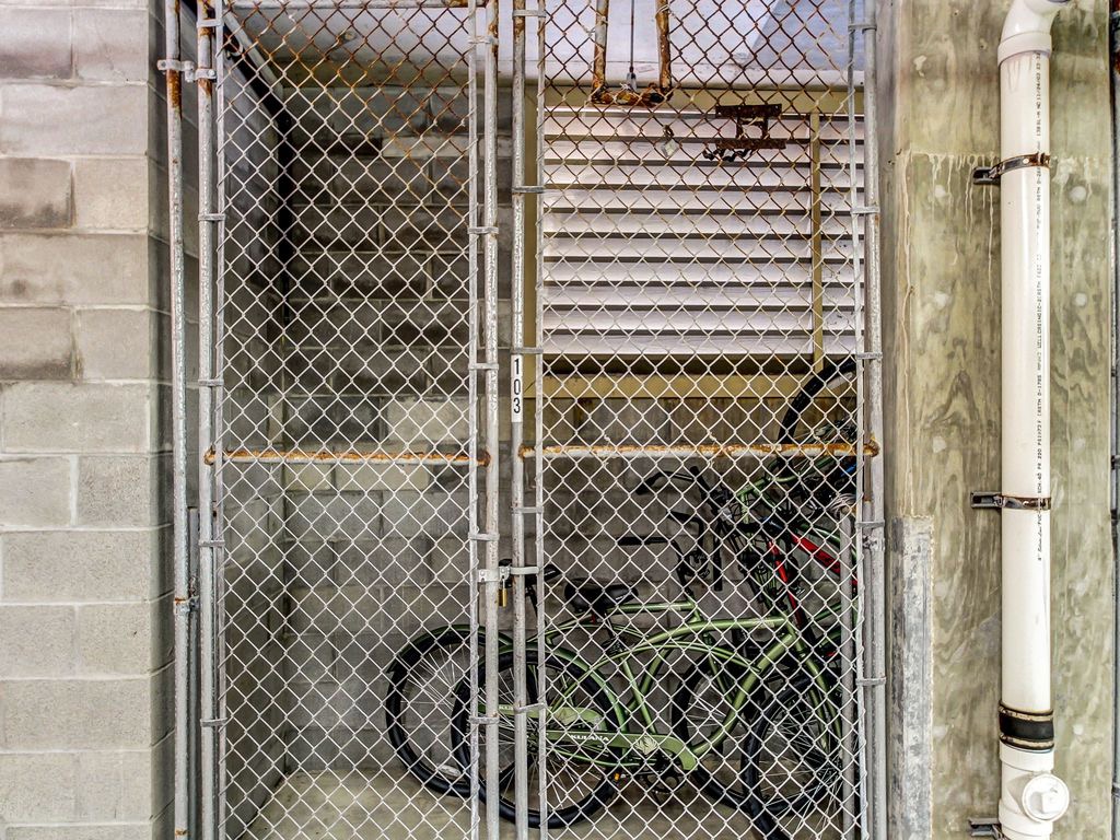 Private locked storage area with 4 bikes and helmets